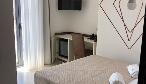 Habitación estándar con 1 cama doble o 2 individuales