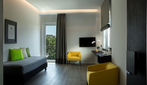 Suite junior, 1 habitación, vistas a la montaña, en una planta alta (Vesuvius view)