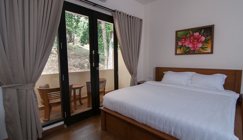 Habitación estándar con 1 cama doble o 2 individuales