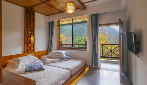 Habitación tradicional, balcón