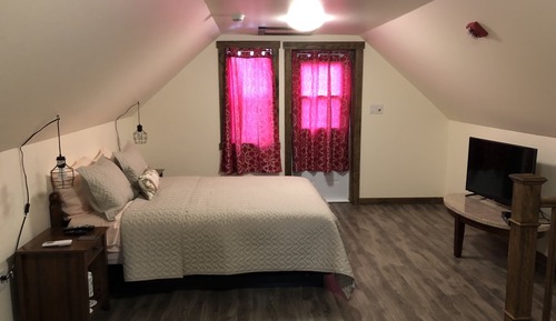 Loft de lujo, 1 cama de matrimonio, baño privado (Pilot)