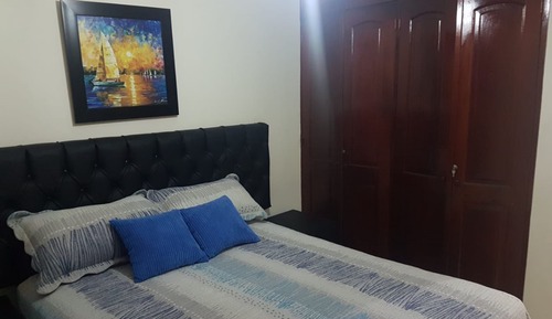 Apartamento exclusivo, 3 habitaciones, 2 baños, vistas al patio