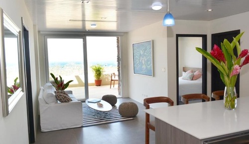 Apartamento exclusivo, 2 habitaciones, piscina privada, vistas al mar
