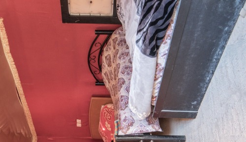 Tienda de lujo, 1 habitación, baño privado
