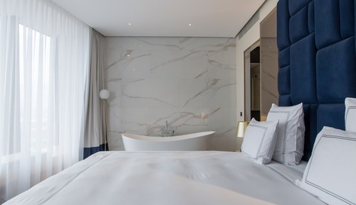 Suite ejecutiva, 1 cama de matrimonio grande con sofá cama (Panorama)