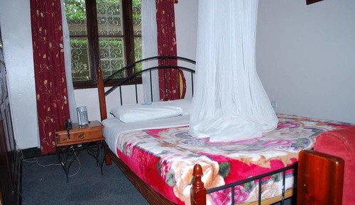 Suite Deluxe, 1 cama de matrimonio grande, no fumadores, vistas al jardín