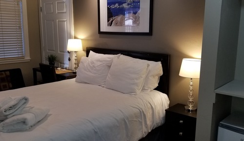 Estudio básico, 1 cama de matrimonio con sofá cama, chimenea