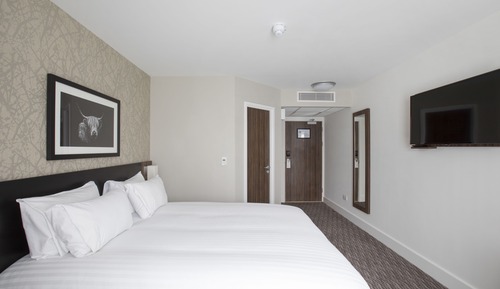 Habitación con 1 cama doble o 2 individuales, accesible para personas con discapacidad