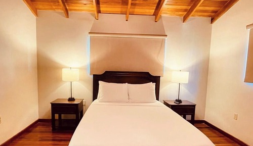 Apartamento Confort, 1 habitación, baño privado, vistas a la laguna