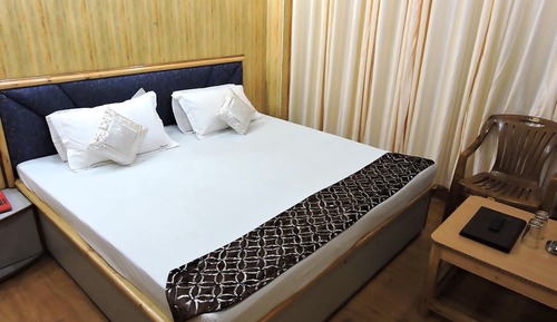 Habitación básica con 1 cama doble o 2 individuales, 1 habitación