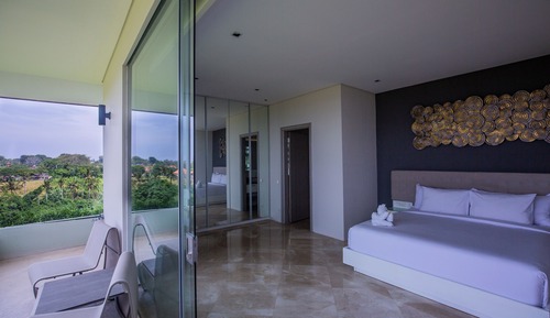 Double View Penthouse