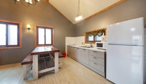 Room (Andamiro (private house individual ba)