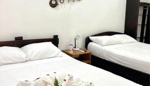 Habitación triple básica, 2 camas de matrimonio