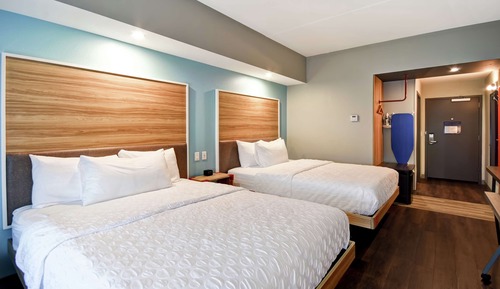 Habitación, 2 camas de matrimonio, accesible para personas con discapacidad (Hearing)