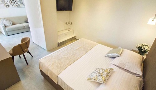 Habitación superior con 1 cama doble o 2 individuales