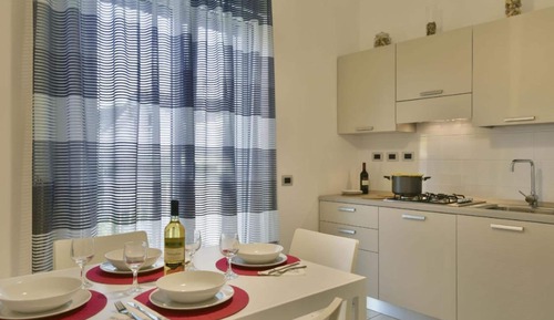 Apartamento, 1 habitación, en edificio anexo