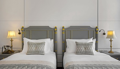 Suite (Le Thatluang)