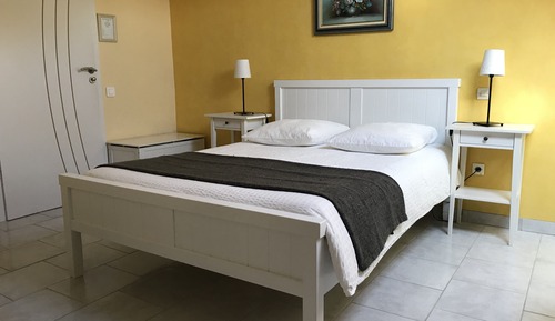 Suite familiar, baño privado (Chambre Mirabelle)