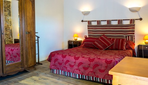 Habitación cuádruple Confort, baño privado, vistas a la montaña (La chambre pêche)