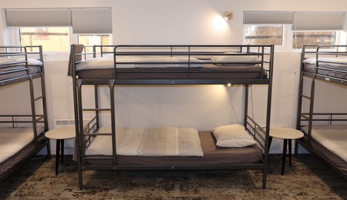 Dormitorio compartido, dormitorio mixto