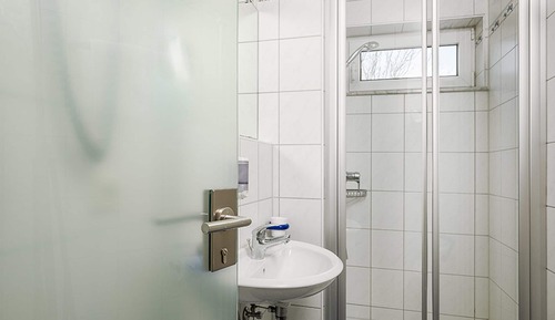 Habitación triple (Basement)