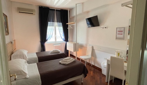 Economy Twin Beds