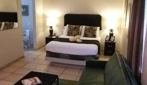 Suite (Playroom)