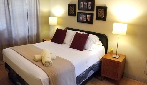 Suite, 1 cama de matrimonio, no fumadores, vistas a la piscina
