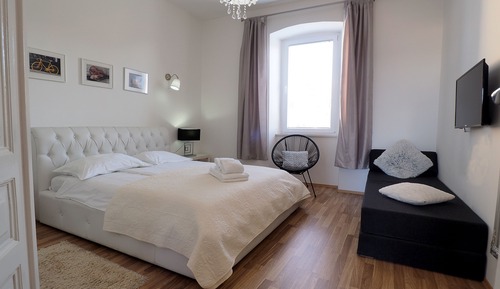 Exclusive Apartment (6)