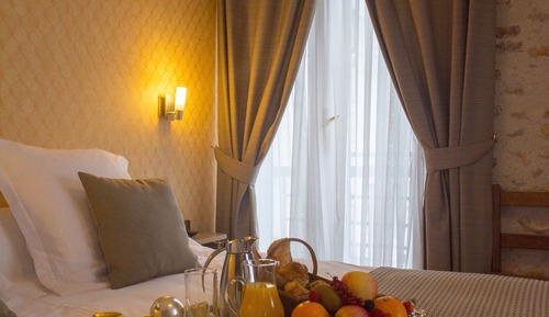 Habitación básica, 1 cama doble, vistas a la ciudad
