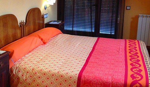 Habitación superior con 1 cama doble o 2 individuales