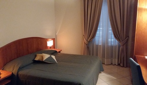 Habitación con 1 cama doble o 2 individuales