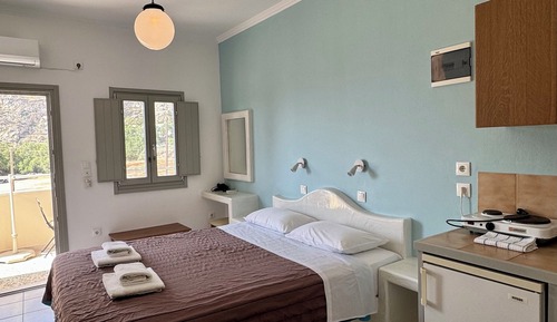 Estudio (2 Adults)