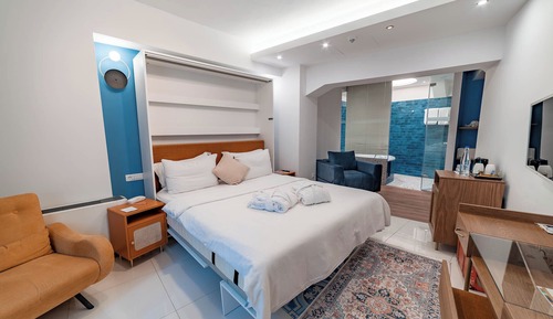 Bahar Executive Comfort Room