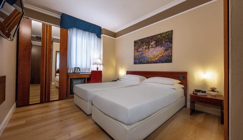 Habitación clásica con 1 cama doble o 2 individuales