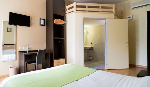 Habitación estándar con 1 cama doble o 2 individuales