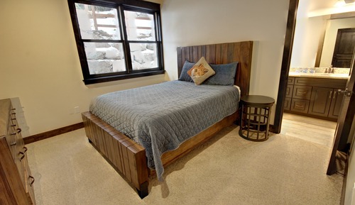 Casa adosada Deluxe, varias camas, bañera de hidromasaje (Alders 854 Independence Rd)