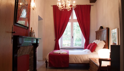 Habitación exclusiva doble, 1 cama de matrimonio grande, bañera, vistas al jardín (1)