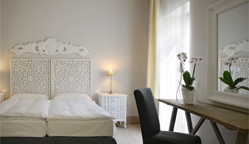 Habitación superior con 1 cama doble o 2 individuales