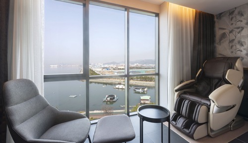 Habitación Premium doble, 1 cama de matrimonio grande, baño privado, frente a la playa