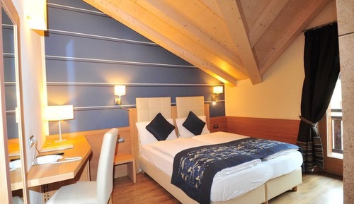 Habitación Confort con 1 cama doble o 2 individuales, 1 habitación