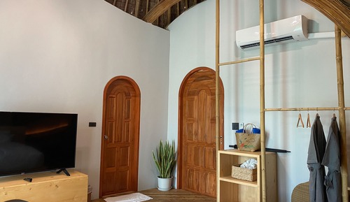 Bamboo Pool Villa