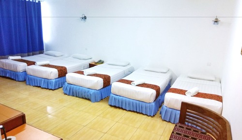 Habitación con 2 camas individuales