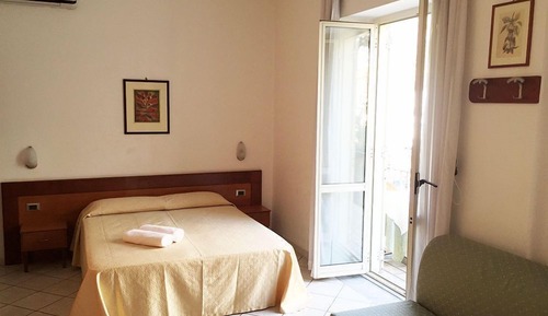 Habitación con 1 cama doble o 2 individuales