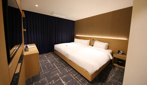 [ChimaekPKG]Deluxe Family (Lake View)+Dakgangjeong+2 glasses of 500cc draft beer