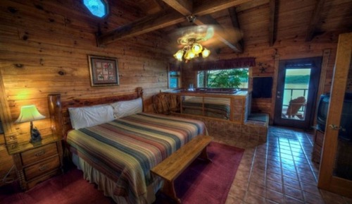 Cabaña romántica, 1 cama de matrimonio grande, bañera de hidromasaje, vistas al lago
