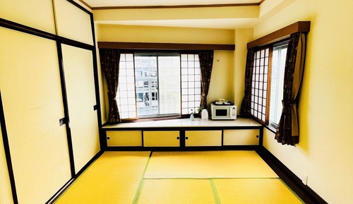 302 Family Room