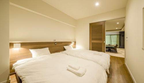 Habitación (Moderate, for 5-6 people)