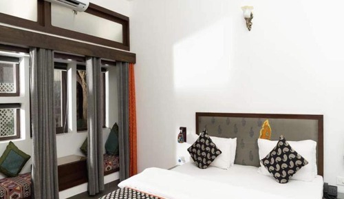 Suite Deluxe, 1 cama de matrimonio, vistas al jardín