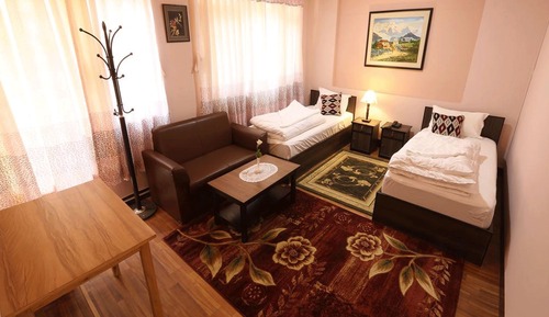 Habitación estándar con 2 camas individuales, 2 camas individuales, balcón